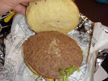ミーンジーンバーガーの「ベーコンチーズバーガー」