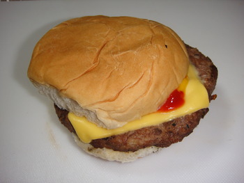 ホワイトビーチフェスティバルの「ハンバーガー」