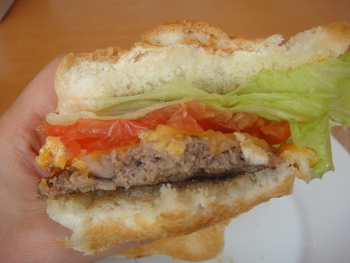ステーキハウスニューヨーク（池原）の「チーズバーガーサンド」