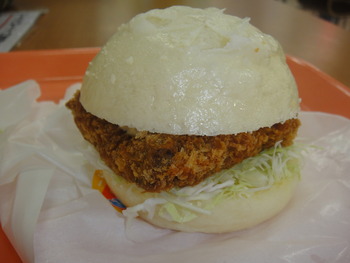 道の駅いとまんの「糸満ご当地バーガー＆サンドフェスタ」