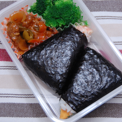 11年11月 とんがりおにぎり なんでも具