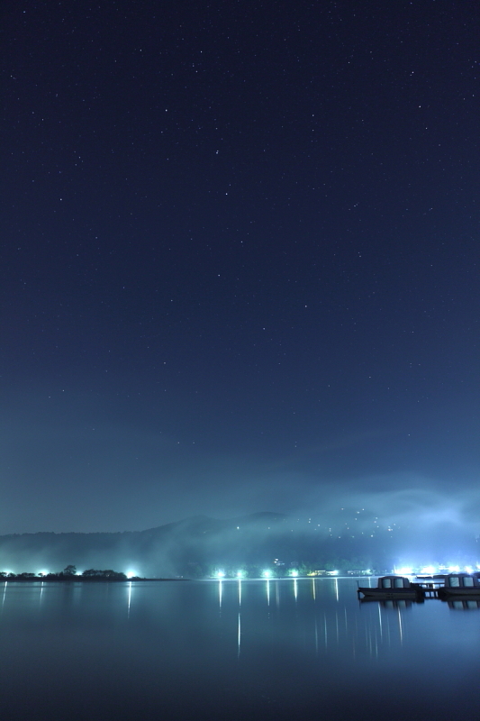 雲流れる夜