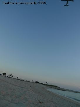 秋空。休みのお知らせ。
