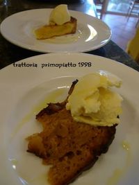 リンゴのケーキ、洋梨のタルト 2011/11/26 22:11:28