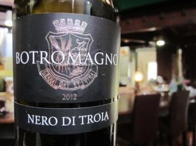 ネーロ・ディ・トロイア　ムルジャ・ロッソ　２０１２