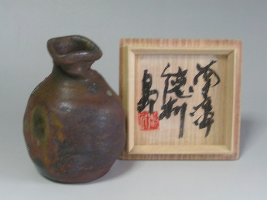 島武己さんの作品紹介致します。