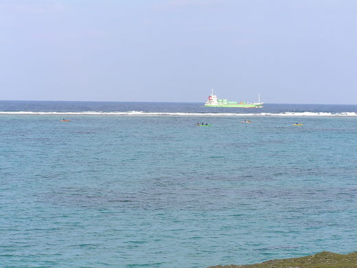 島武己さんの作品を紹介です。５月窯出し湯呑みです。