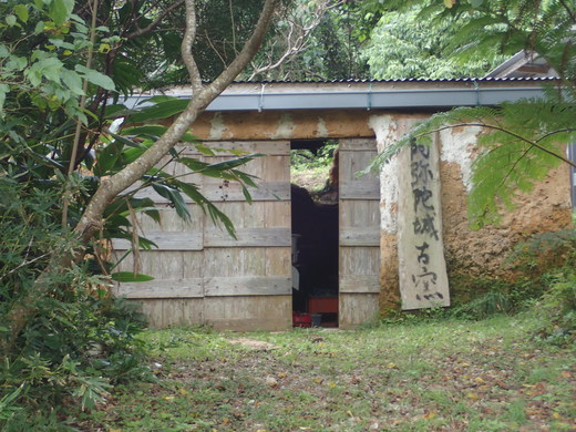島武己さんの作品をご紹介します、