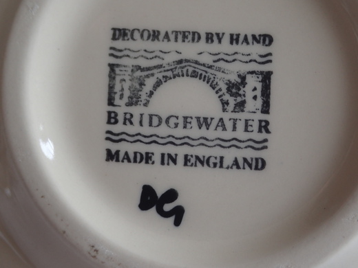 イギリスのBridgewaterのコーヒーカップです。