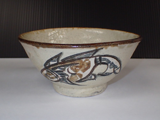 金城次郎さんの作品を紹介します。　茶碗です
