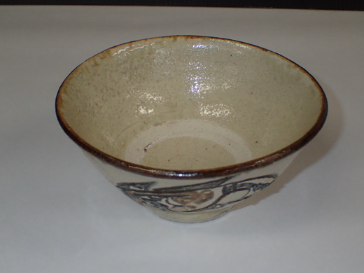 金城次郎さんの作品を紹介します。　茶碗です
