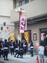 浮島通りの綱引き大会 2008/10/19 19:10:50