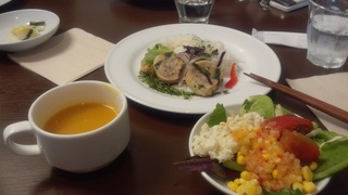 『maru cafe』
