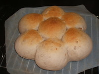 お花のちぎりパン・くるみ