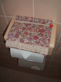 トイレットペーパーホルダーカバー