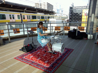 歌うドラマーでストリートライブとハーバーレストラン♪ 2015/07/13 19:12:30