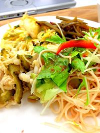 今日の社食♪「きんぴらごぼうと豆腐チャンプルー」