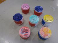 にこにこ教室★ペットボトルキャップスタンプ作り★