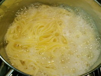 スープーの缶詰でクリームパスタを作ってみた♪