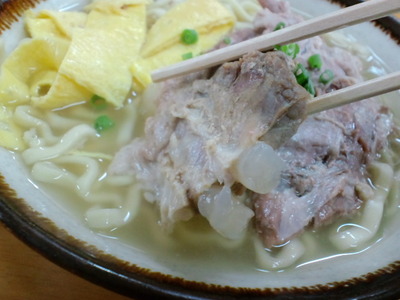北谷町　沖縄そば・てびち専門店　浜屋