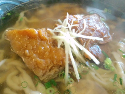 嘉手納町　沖縄そば 自家製麺  みよ家