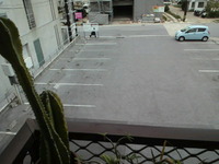 駐車場は… 2012/12/27 12:03:52