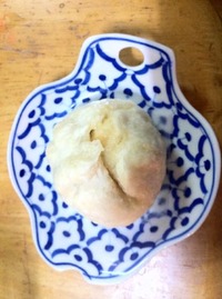 肉まん・・・・。 2011/01/21 23:58:00