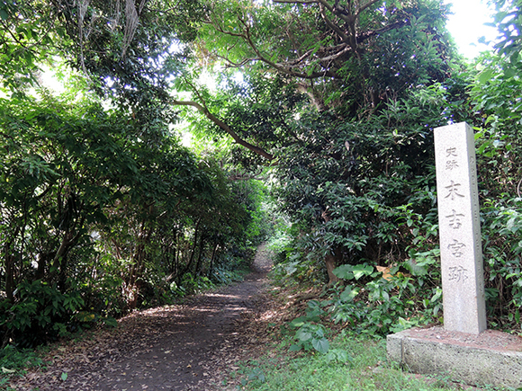 沖縄の縁結びスポット巡り 末吉公園内の奥にある秘境の神社 末吉宮 は縁結びのご利益があるらしい てぃーだニュース