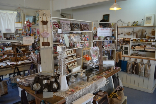 雑貨屋様　③ 特集〉“かわいい”を探しに行こう！神戸のすてきな雑貨屋さん【神戸市内