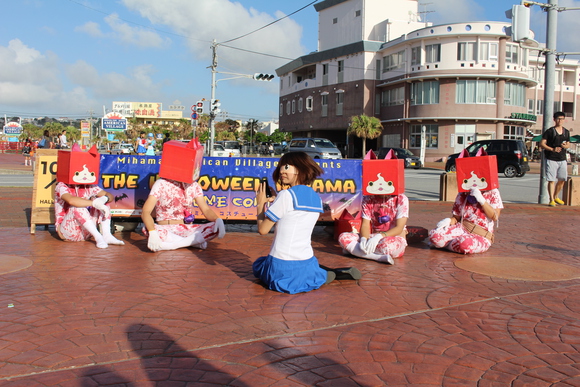 【動画あり】北谷町美浜で「ようかい体操」を踊ってみた【ハロウィン TI-DA Ver.】