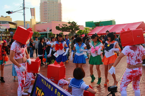 【動画あり】北谷町美浜で「ようかい体操」を踊ってみた【ハロウィン TI-DA Ver.】
