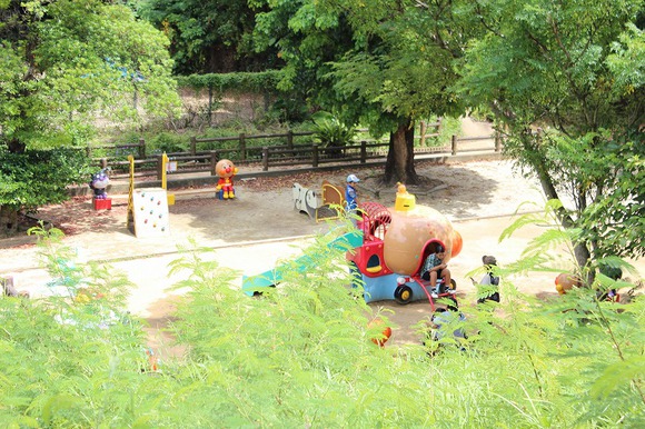 大人気！沖縄市の「アンパンマン公園」へ！編集部 2人で行ってみた。|てぃーだニュース