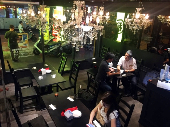 台湾で飲食店 秘密基地 を経営するレコ琉球代表の百田 行宏氏にインタビュー てぃーだニュース