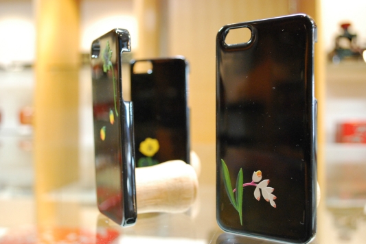 琉球漆器 × iPhone5ケース堆錦シリーズ