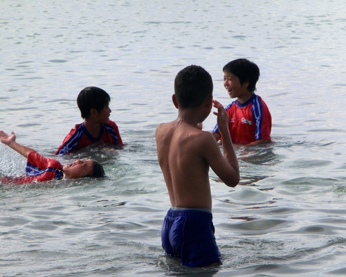 我慢できなかった お願い海に 泊sc 泊サッカークラブ