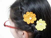 ニットのモチーフヘアアクセ