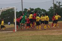 平成23年度沖縄県高校新人サッカー大会 男子 ２回戦は辛勝