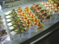 浦添市の人気店　ケーキハウスナシロ