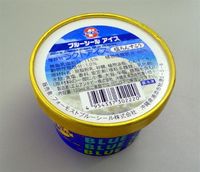 塩ちんすこう味のブルーシールアイスクリーム