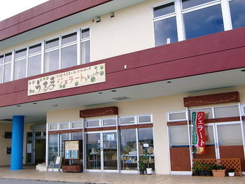 明日19(日)はもとぶ手作り市ですよね？　まぁ市場に行きます