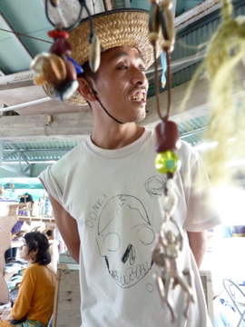 もとぶ手作り市の笑顔はたくさん。自分達も笑顔がもらえます！