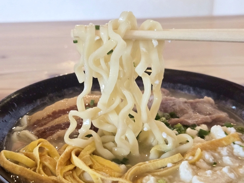 沖縄そば専門店 あじと家 沖縄そば専門店 あじと家