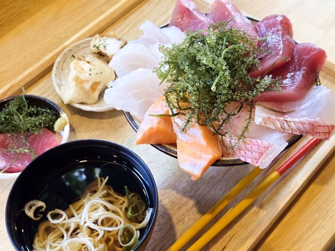 海鮮を求めて 海喜食堂