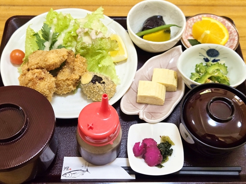 季節料理 湯川