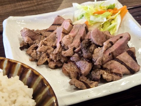 仙台 牛たん横丁with麦とろヘルシー麺