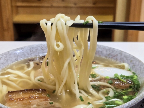 沖縄そば専門店 美ら海そば