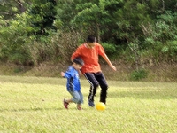 全力で兄弟サッカー♪