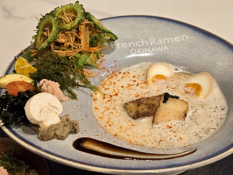 フレンチソーキ専門店 Crab Noodle 3.0 名護店