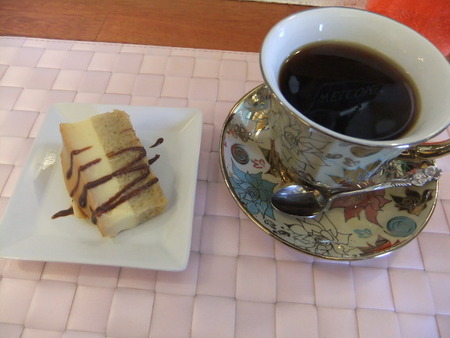 カフェ　オルオル