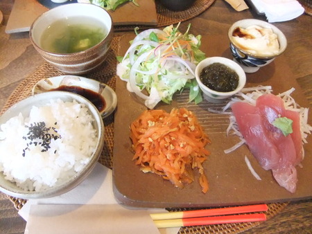 やちむんカフェ土～夢